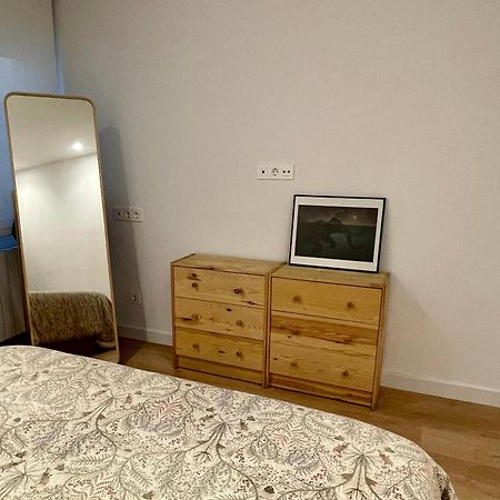 Piso De 2 Habitaciones En Centro, Zona Muy Tranquila Con Playa A 2 Min Andando Gijón Extérieur photo