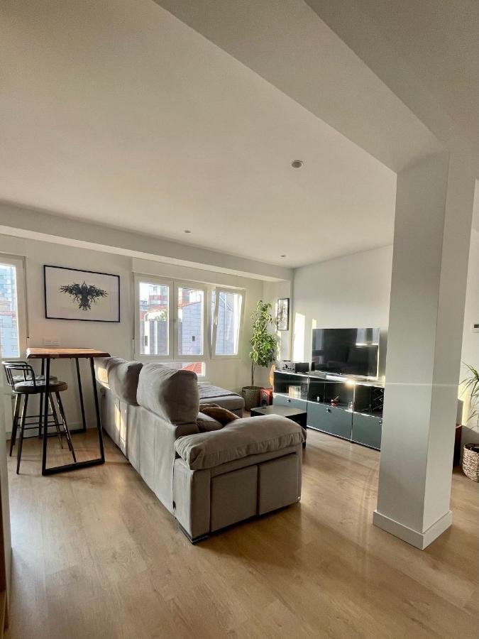 Piso De 2 Habitaciones En Centro, Zona Muy Tranquila Con Playa A 2 Min Andando Gijón Extérieur photo